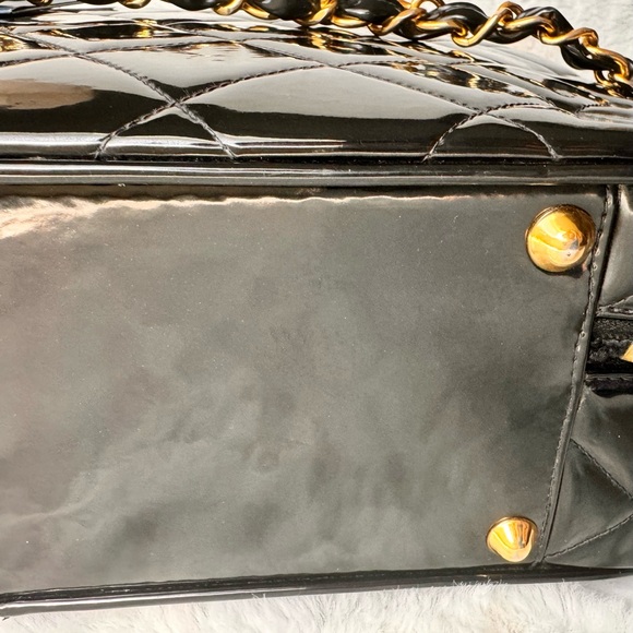 CHANEL Quilted CC Chain 2way Hand Bag Black Patent Leather size 13x10x4.2 - Picture 5 of 17